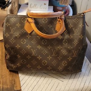 Authentic Louis Vuitton vintage speedy 30